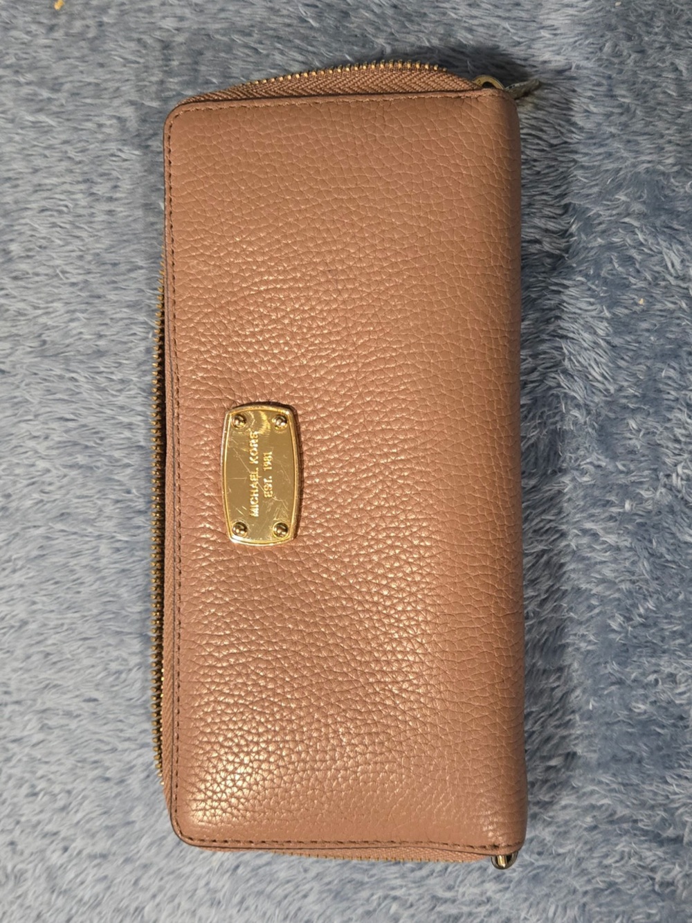 Michael Kors Jet Set Travel Wallet
